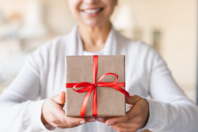 Gift Giving on a Budget: Thoughtful Ideas That Won’t Cost a Fortune