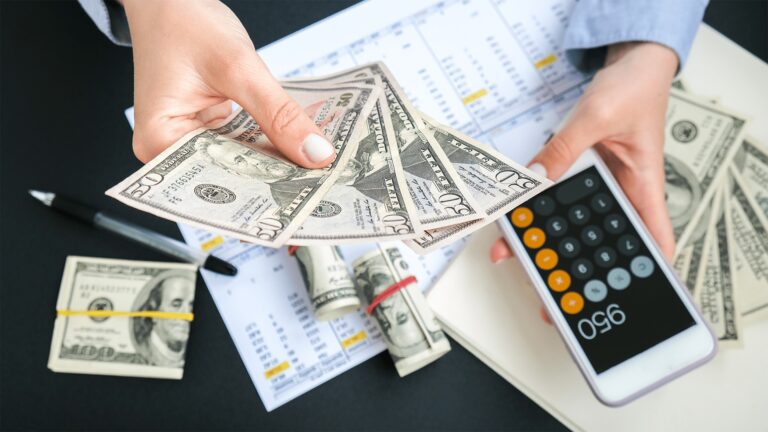 End-of-Year Tax Tips: Don’t Miss These December Financial Opportunities