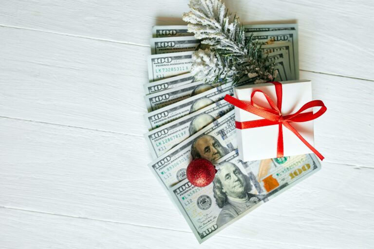 Post-Holiday Finances: Quick Tips for Recovering from Excessive Spending