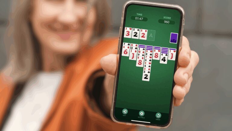 Get Paid to Play Solitaire: KashKick User Amelia Shares Her Experience